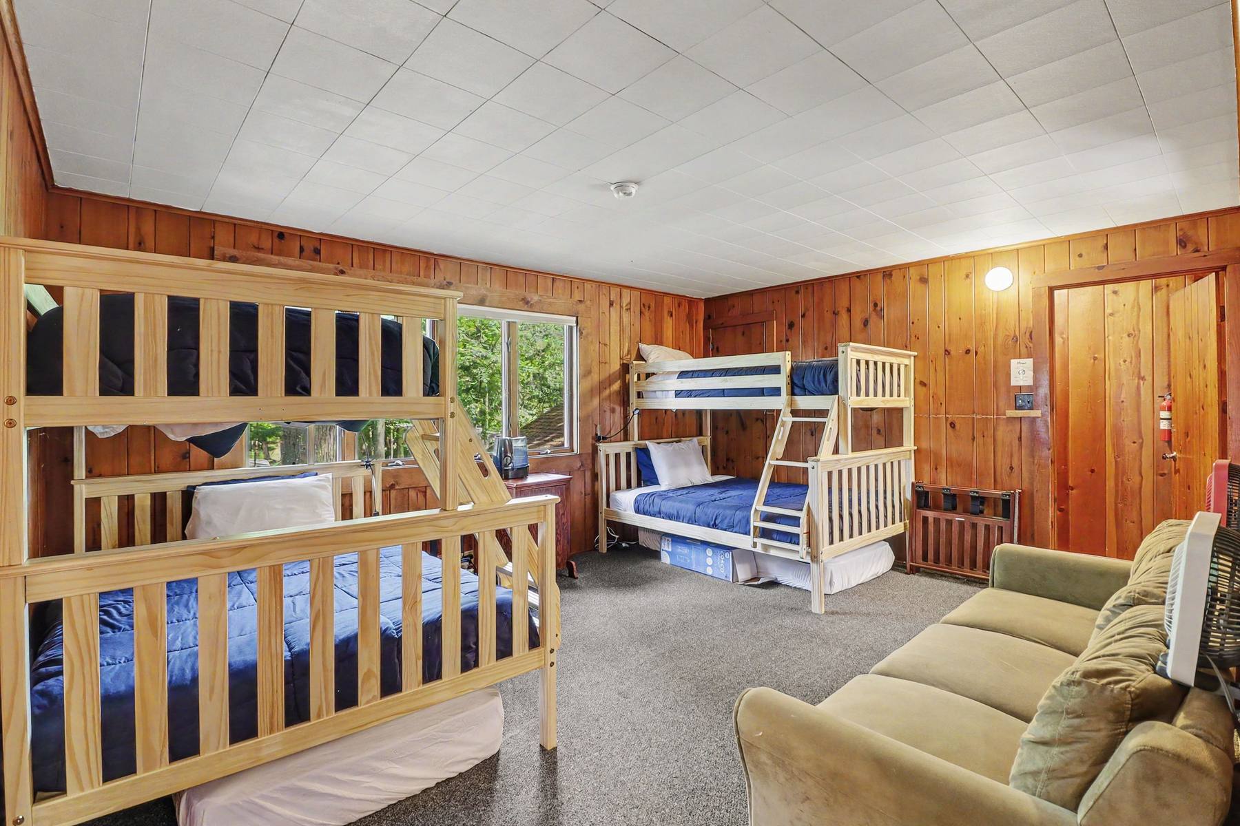 bunk room