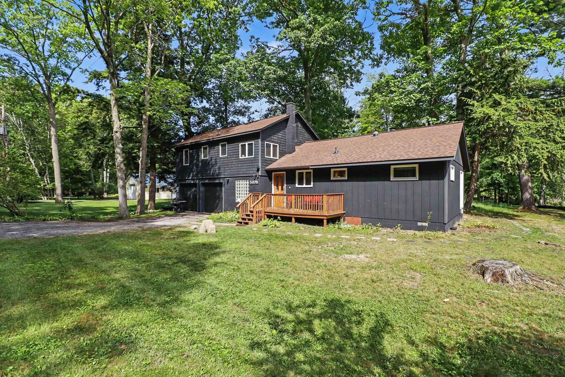 exterior front yard