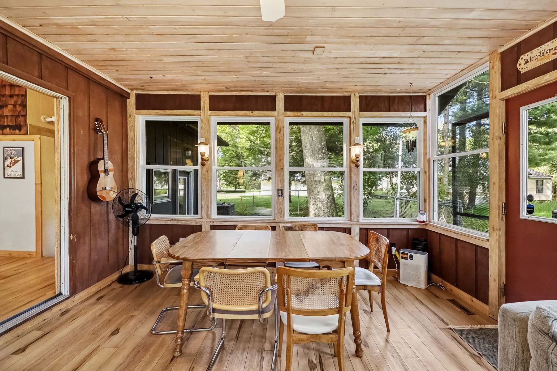 sunroom table guitar